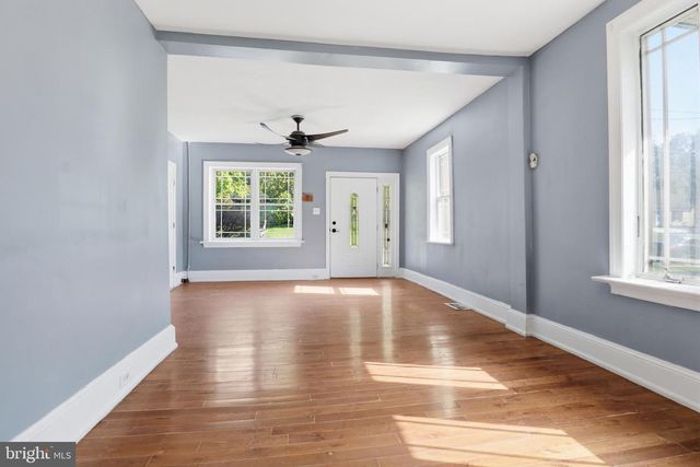 323 E ORANGE ST, Elizabethtown, PA 17022