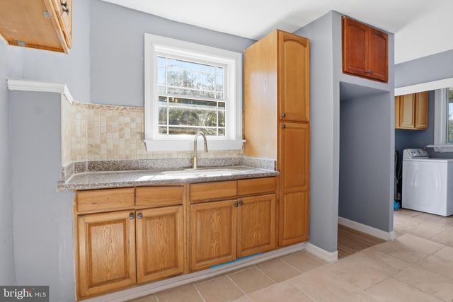 323 E ORANGE ST, Elizabethtown, PA 17022