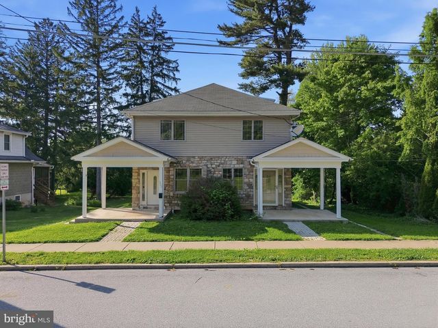 323 E ORANGE ST, Elizabethtown, PA 17022