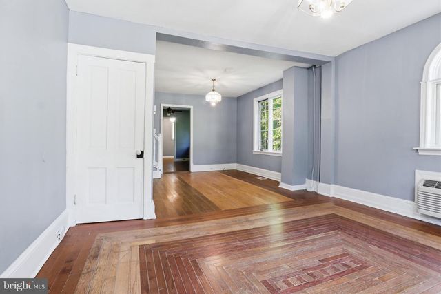 323 E ORANGE ST, Elizabethtown, PA 17022