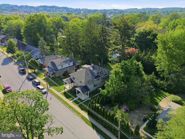 323 E ORANGE ST, Elizabethtown, PA 17022