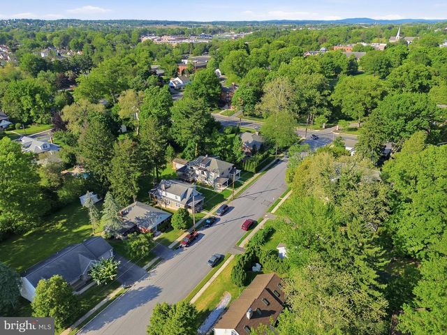 323 E ORANGE ST, Elizabethtown, PA 17022