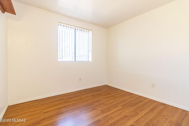 350 N Silverbell Rd Apt 116, Tucson, AZ 85745