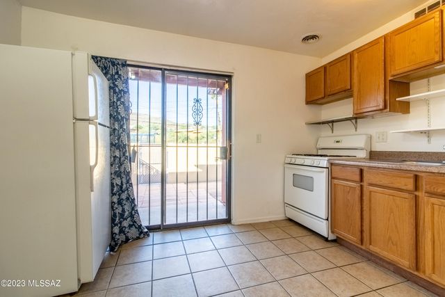 350 N Silverbell Rd Apt 116, Tucson, AZ 85745