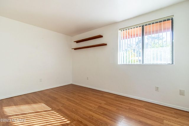 350 N Silverbell Rd Apt 116, Tucson, AZ 85745