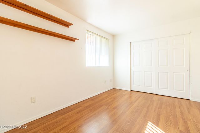 350 N Silverbell Rd Apt 116, Tucson, AZ 85745