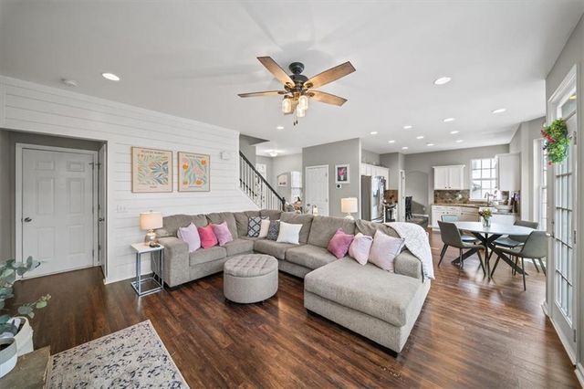 508 Chestnut Walk, Canton, GA 30114