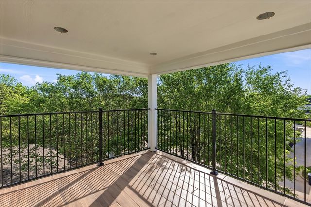 301 Park Place, College Station, TX 77840