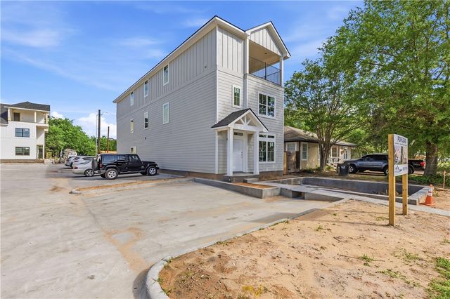 301 Park Place, College Station, TX 77840