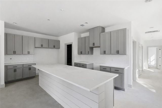301 Park Place, College Station, TX 77840