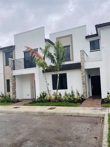 929 NE 211th Street, Miami, FL 33179