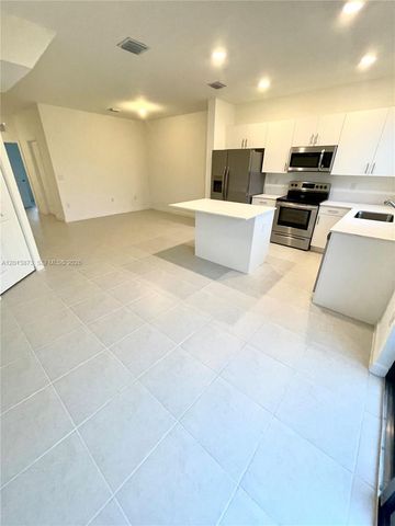 929 NE 211th Street, Miami, FL 33179