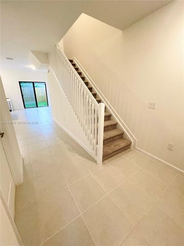 929 NE 211th Street, Miami, FL 33179