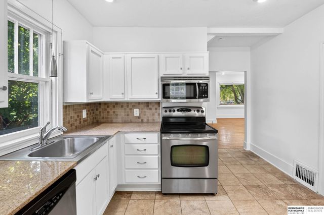 3136 N 58th Street, Omaha, NE 68104