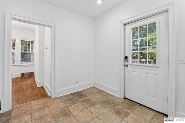 3136 N 58th Street, Omaha, NE 68104