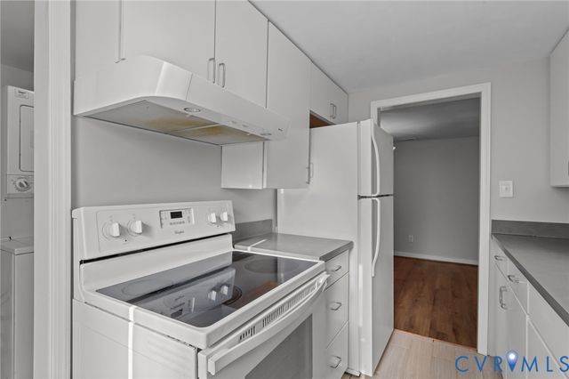 8005 Dalmain Dr, Henrico, VA 23228