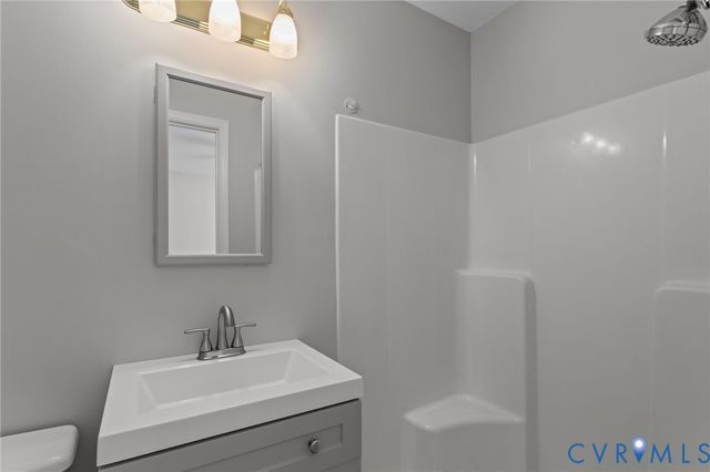 8005 Dalmain Dr, Henrico, VA 23228