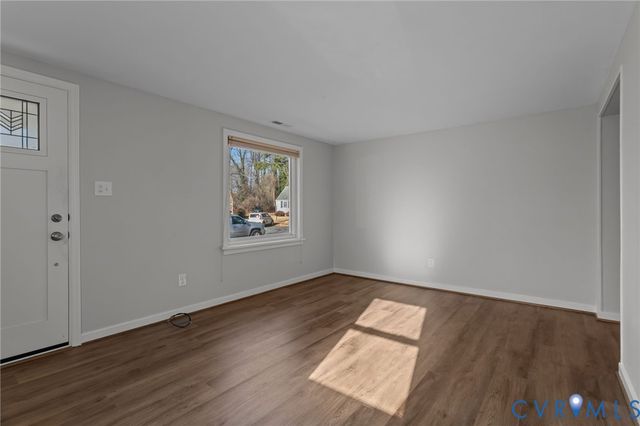 8005 Dalmain Dr, Henrico, VA 23228