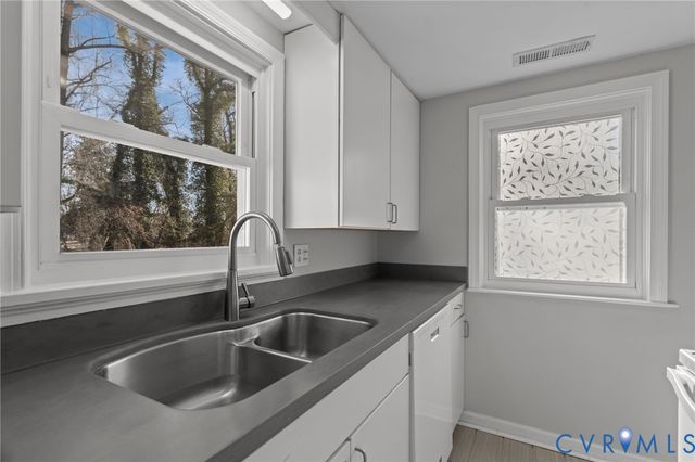 8005 Dalmain Dr, Henrico, VA 23228