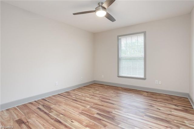 3725 Morris Farm Drive 3B, Greensboro, NC 27409