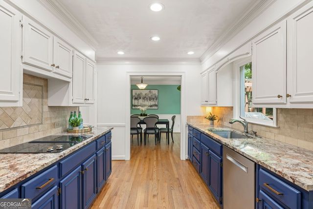 685 Wood Work Way, Roswell, GA 30076