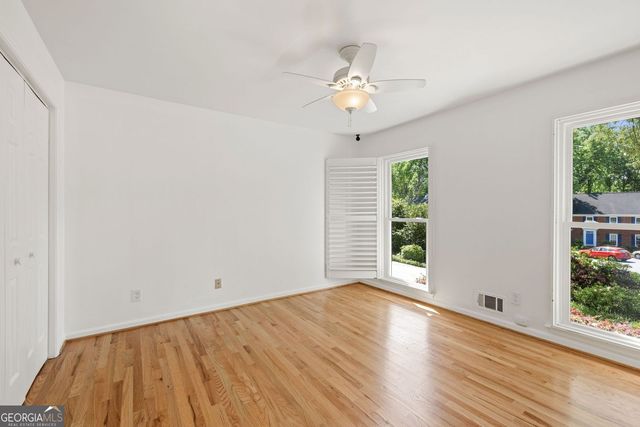 685 Wood Work Way, Roswell, GA 30076