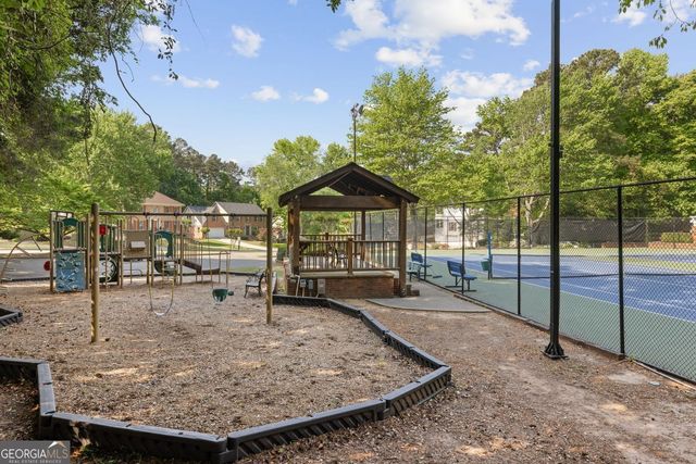 685 Wood Work Way, Roswell, GA 30076