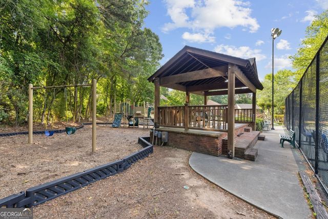 685 Wood Work Way, Roswell, GA 30076