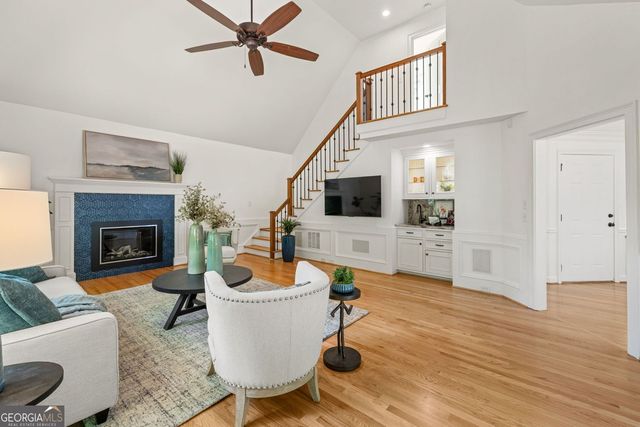685 Wood Work Way, Roswell, GA 30076