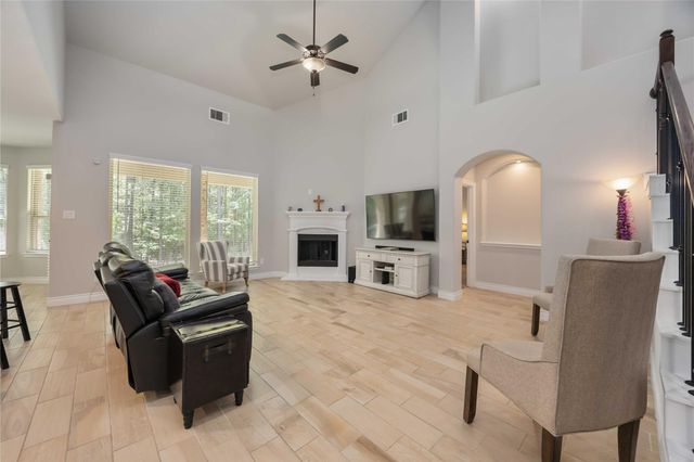 11227 Quiet Lake Drive, Conroe, TX 77304