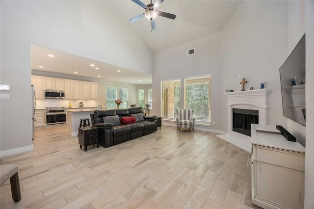 11227 Quiet Lake Drive, Conroe, TX 77304