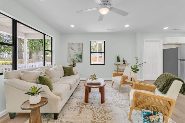 802 Royle Road, Ladson, SC 29456