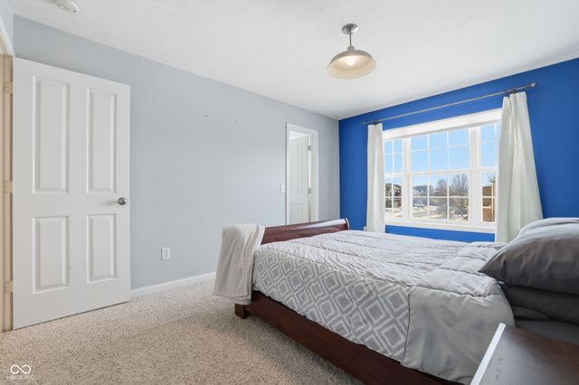 7879 Blue Jay Way, Zionsville, IN 46077