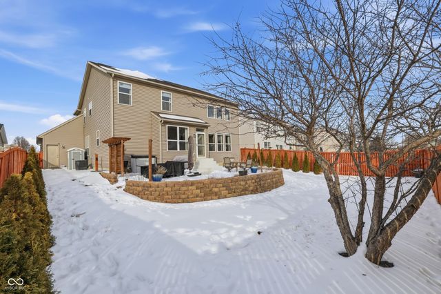 7879 Blue Jay Way, Zionsville, IN 46077