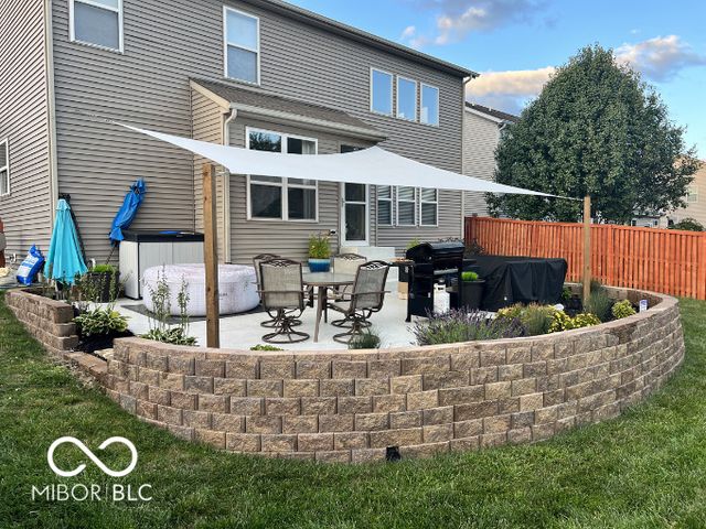 7879 Blue Jay Way, Zionsville, IN 46077