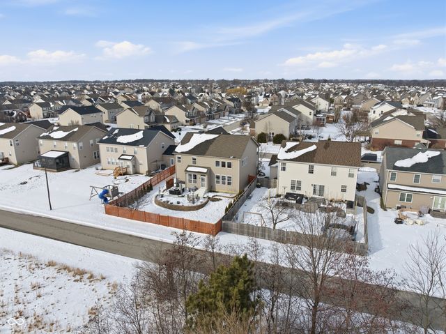 7879 Blue Jay Way, Zionsville, IN 46077