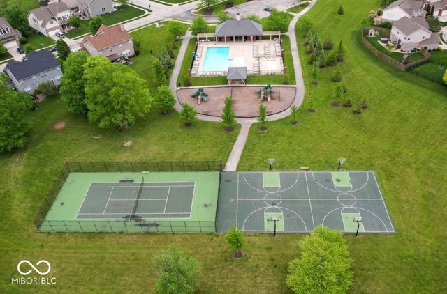 7879 Blue Jay Way, Zionsville, IN 46077