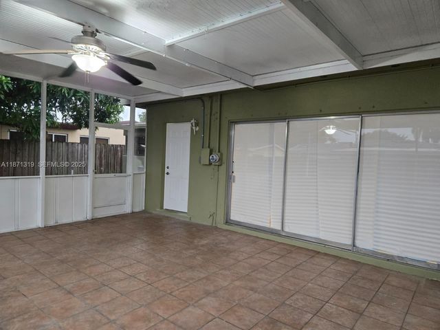 6751 Meade Street, Hollywood, FL 33024