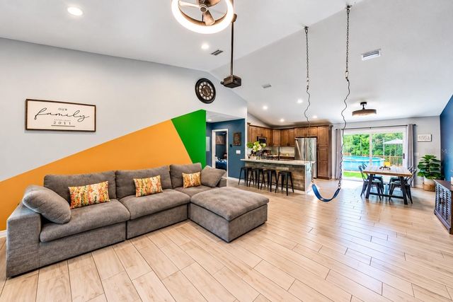 126 LOCUST RADIAL, Ocala, FL 34472