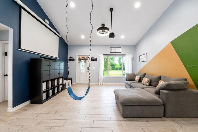 126 LOCUST RADIAL, Ocala, FL 34472