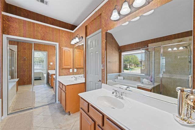 932 Mimosa Court, Burleson, TX 76028