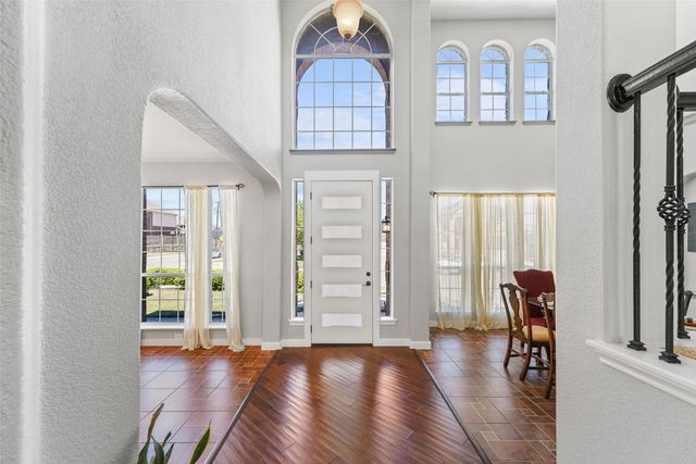 932 Mimosa Court, Burleson, TX 76028