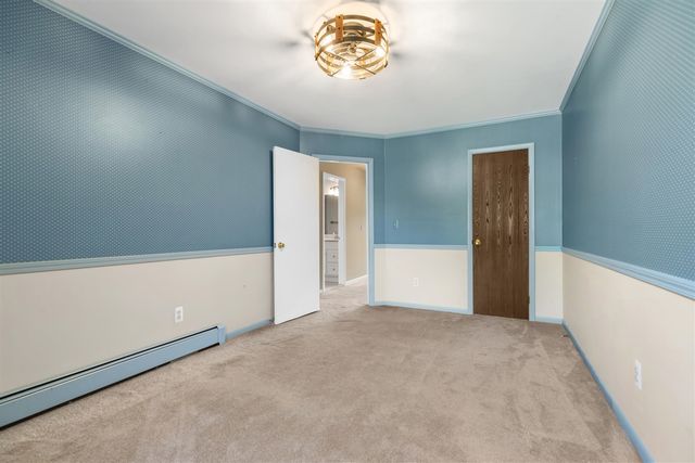 25352 Potomac Drive 7, South Lyon, MI 48178