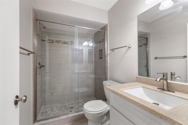25352 Potomac Drive 7, South Lyon, MI 48178