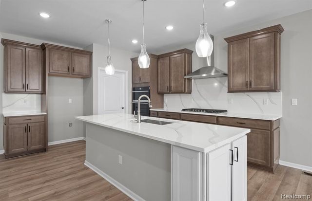 50681 Crusader Drive, Macomb, MI 48042