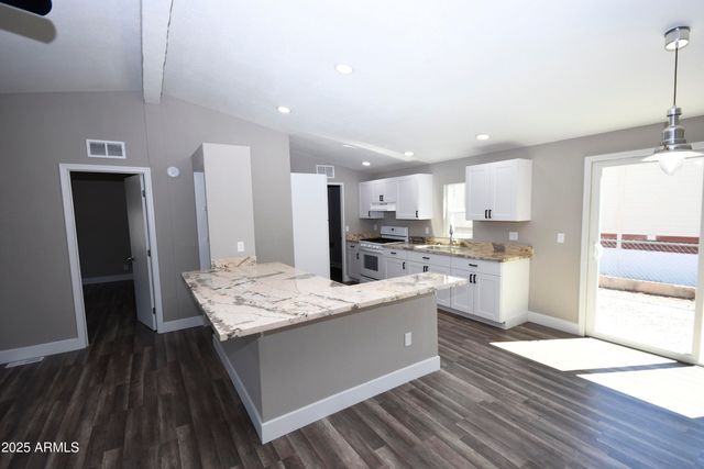 35358 2ND Street, Wenden, AZ 85357