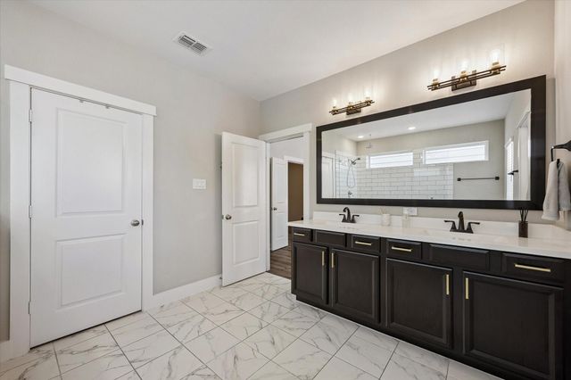 1415 Biondo Way, Houston, TX 77008