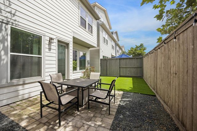 1415 Biondo Way, Houston, TX 77008