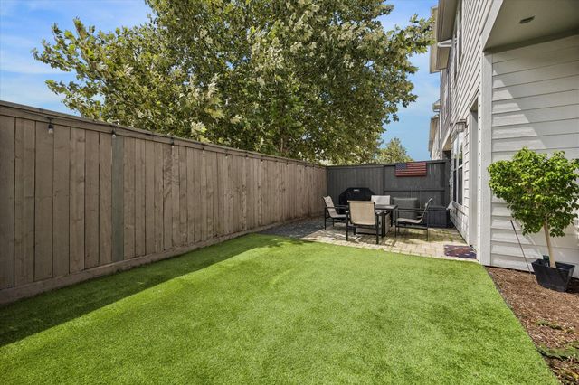 1415 Biondo Way, Houston, TX 77008