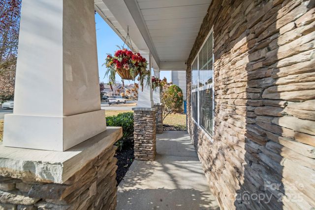 215 Lind Point Lane, Monroe, NC 28110